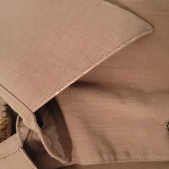 Milano Oumo, Beige / Tan Button Down Shirt, Size 16, 32/33, Gently Used. - Picture 2 of 9